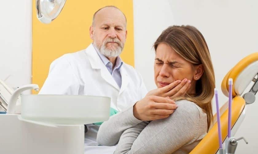 Does-Undergoing-A-Root-Canal-Hurt