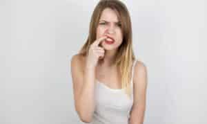 Treat-Early-Gum-Disease-Symptoms-Without-Surgery