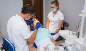 Things to Consider Before Visiting an Emergency Dentist